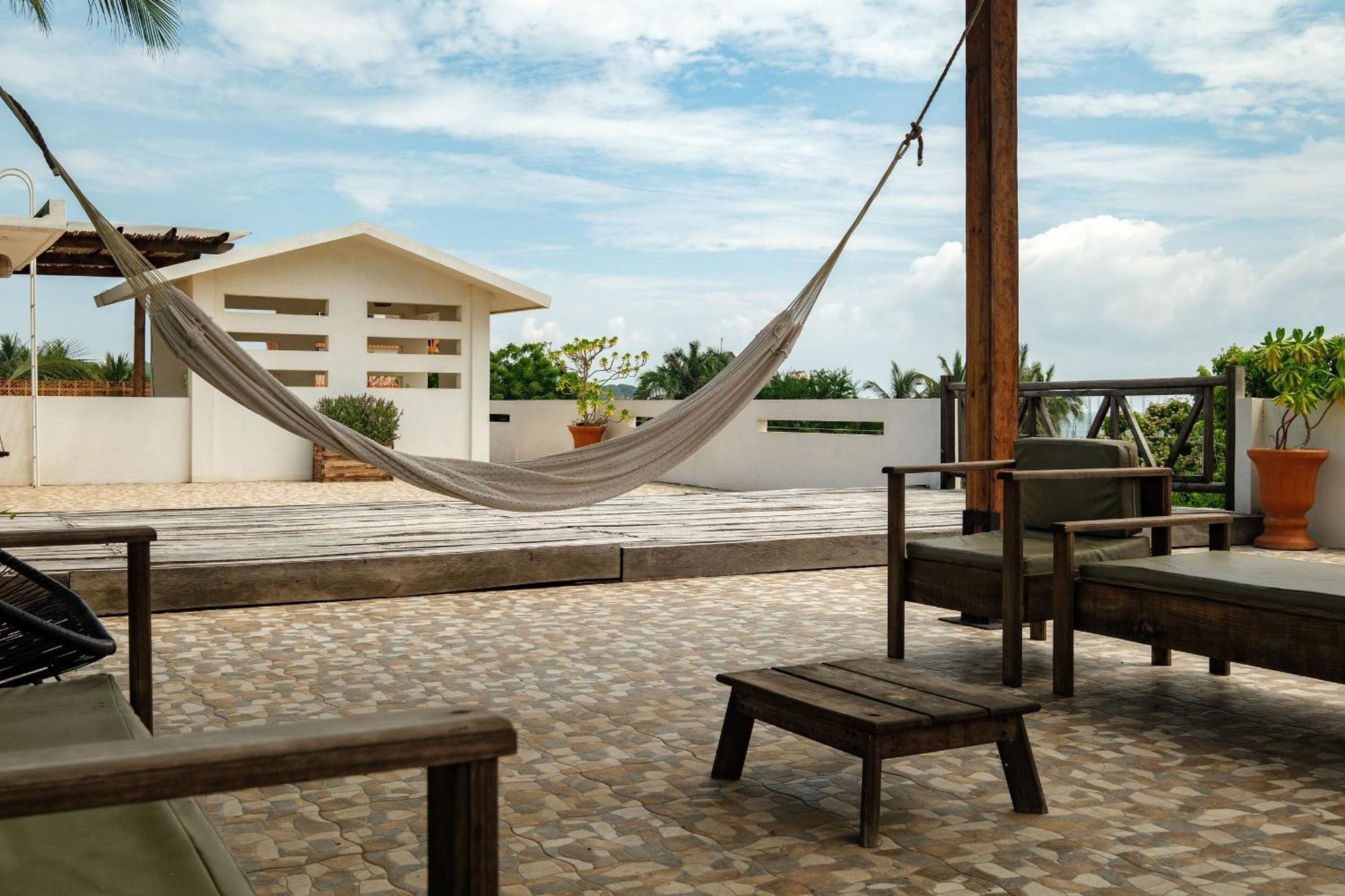 Отель La Aurora Puerto Escondido Пуэрто-Эскондидо Экстерьер фото