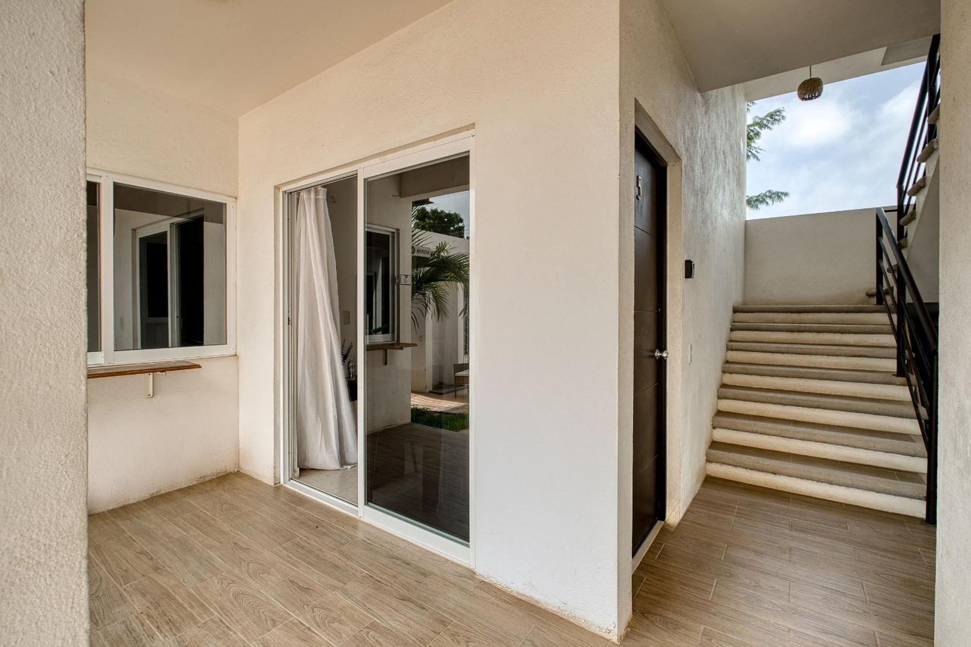 Отель La Aurora Puerto Escondido Пуэрто-Эскондидо Экстерьер фото